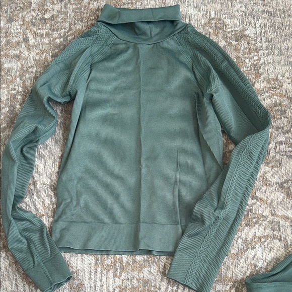 Green Set - Picture 3 of 4